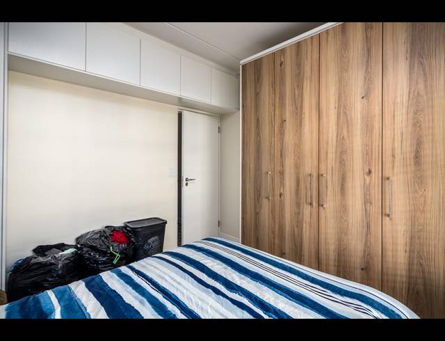 3 BEDROOM APARTMENT FOR SALE IN SANDOWN